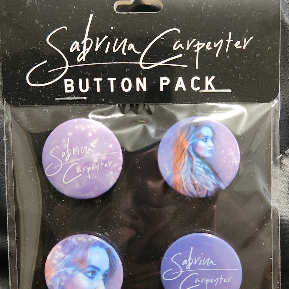 Sabrina Carpenter four pin Evolution Tour button set